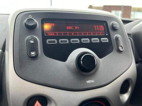 Toyota AYGO 1.0 VVT-i x-play Euro 5 5dr Euro 5 - U469