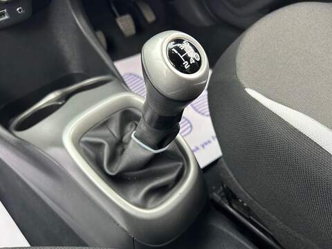 Toyota AYGO 1.0 VVT-i x-play Euro 5 5dr Euro 5 - U469