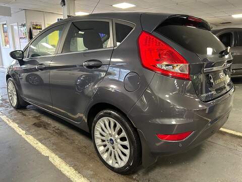 Ford Fiesta 1.6 Titanium Hatchback 5dr Petrol Manual (134 g/km, 118 bhp) - U470