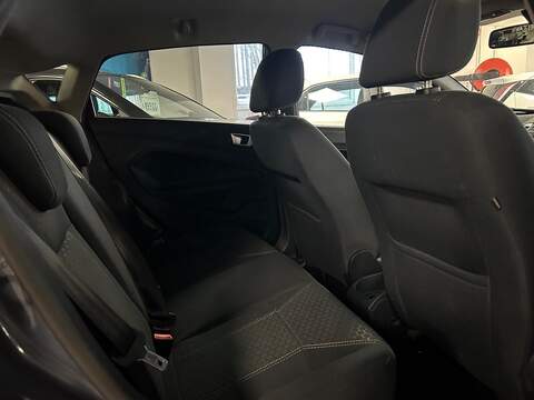 Ford Fiesta 1.6 Titanium Hatchback 5dr Petrol Manual (134 g/km, 118 bhp) - U470