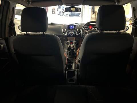 Ford Fiesta 1.6 Titanium Hatchback 5dr Petrol Manual (134 g/km, 118 bhp) - U470