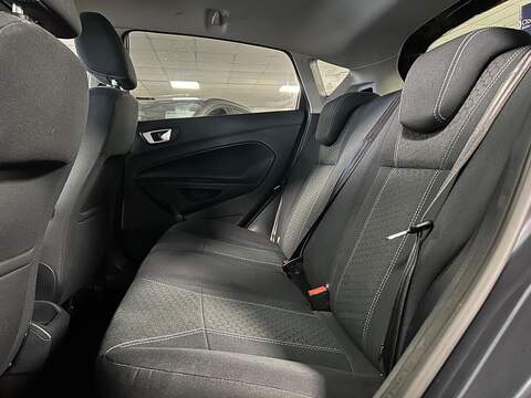 Ford Fiesta 1.6 Titanium Hatchback 5dr Petrol Manual (134 g/km, 118 bhp) - U470