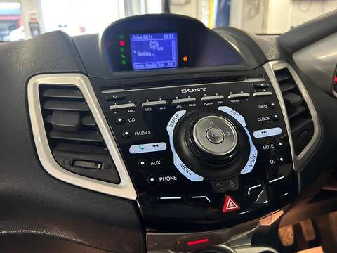 Ford Fiesta 1.6 Titanium Hatchback 5dr Petrol Manual (134 g/km, 118 bhp) - U470