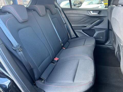 Ford Focus 1.0T EcoBoost ST-Line Hatchback 5dr Petrol Manual Euro 6 (s/s) (125 ps) - U471