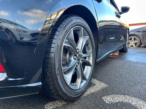 Ford Focus 1.0T EcoBoost ST-Line Hatchback 5dr Petrol Manual Euro 6 (s/s) (125 ps) - U471