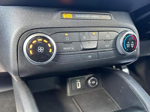 Ford Focus 1.0T EcoBoost ST-Line Hatchback 5dr Petrol Manual Euro 6 (s/s) (125 ps) - U471