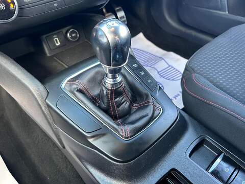 Ford Focus 1.0T EcoBoost ST-Line Hatchback 5dr Petrol Manual Euro 6 (s/s) (125 ps) - U471