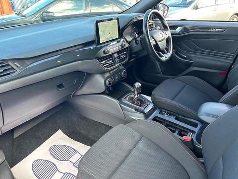 Ford Focus 1.0T EcoBoost ST-Line Hatchback 5dr Petrol Manual Euro 6 (s/s) (125 ps) - U471