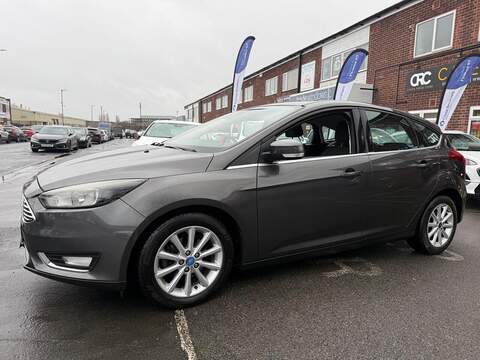 Ford Focus 1.0T EcoBoost Titanium Hatchback 5dr Petrol Manual Euro 6 (s/s) (125 ps) - U473
