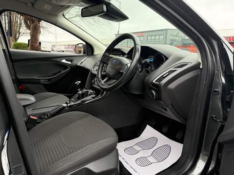 Ford Focus 1.0T EcoBoost Titanium Hatchback 5dr Petrol Manual Euro 6 (s/s) (125 ps) - U473
