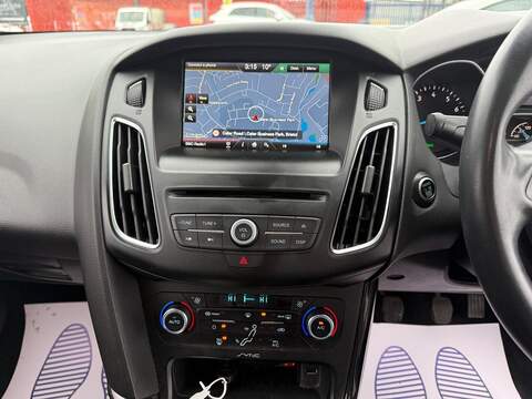 Ford Focus 1.0T EcoBoost Titanium Hatchback 5dr Petrol Manual Euro 6 (s/s) (125 ps) - U473