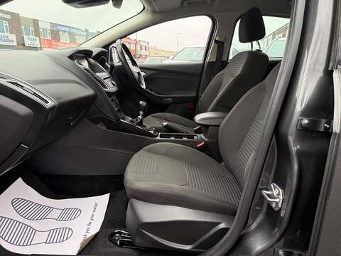 Ford Focus 1.0T EcoBoost Titanium Hatchback 5dr Petrol Manual Euro 6 (s/s) (125 ps) - U473