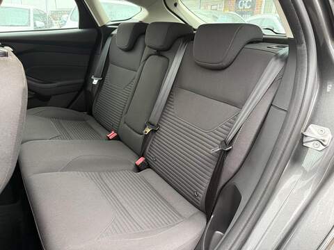 Ford Focus 1.0T EcoBoost Titanium Hatchback 5dr Petrol Manual Euro 6 (s/s) (125 ps) - U473