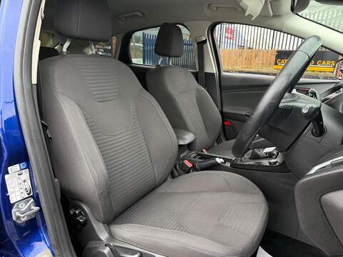 Ford Focus 1.5 TDCi Titanium Hatchback 5dr Diesel Manual Euro 6 (s/s) (120 ps) - U474