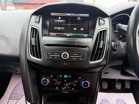 Ford Focus 1.5 TDCi Titanium Hatchback 5dr Diesel Manual Euro 6 (s/s) (120 ps) - U474