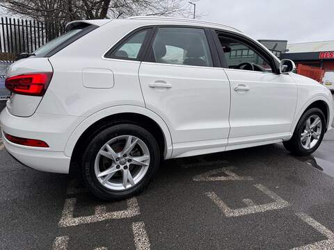 Audi Q3 1.4 TFSI CoD Sport SUV 5dr Petrol Manual Euro 6 (s/s) (150 ps) - U476