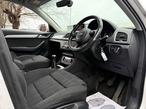 Audi Q3 1.4 TFSI CoD Sport SUV 5dr Petrol Manual Euro 6 (s/s) (150 ps) - U476