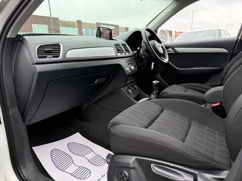 Audi Q3 1.4 TFSI CoD Sport SUV 5dr Petrol Manual Euro 6 (s/s) (150 ps) - U476