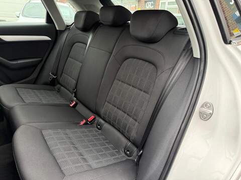 Audi Q3 1.4 TFSI CoD Sport SUV 5dr Petrol Manual Euro 6 (s/s) (150 ps) - U476