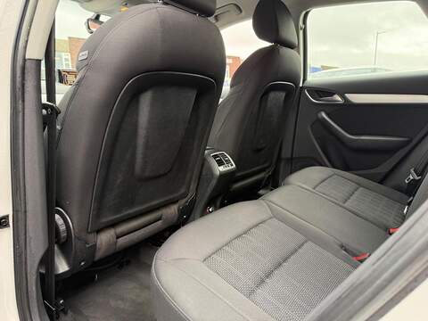 Audi Q3 1.4 TFSI CoD Sport SUV 5dr Petrol Manual Euro 6 (s/s) (150 ps) - U476