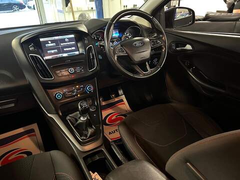 Ford Focus 1.5 TDCi Zetec S Hatchback 5dr Diesel Manual Euro 6 (s/s) (120 ps) - U480