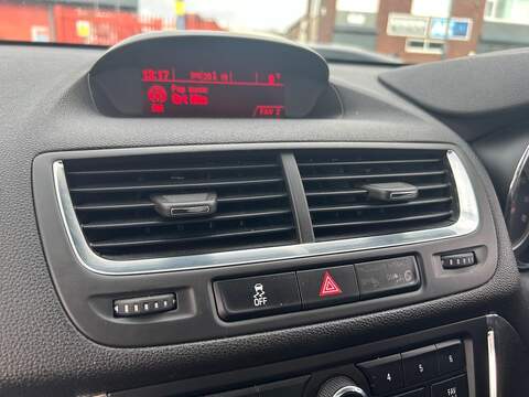 Vauxhall Mokka 1.4T Exclusiv SUV 5dr Petrol Manual 2WD Euro 5 (s/s) (140 ps) - U485