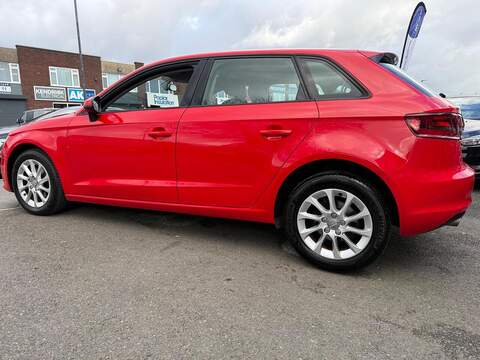 Audi A3 1.6 TDI SE Sportback 5dr Diesel Manual Euro 5 (s/s) (105 ps) - U488