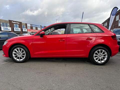 Audi A3 1.6 TDI SE Sportback 5dr Diesel Manual Euro 5 (s/s) (105 ps) - U488