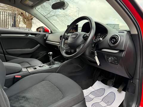 Audi A3 1.6 TDI SE Sportback 5dr Diesel Manual Euro 5 (s/s) (105 ps) - U488