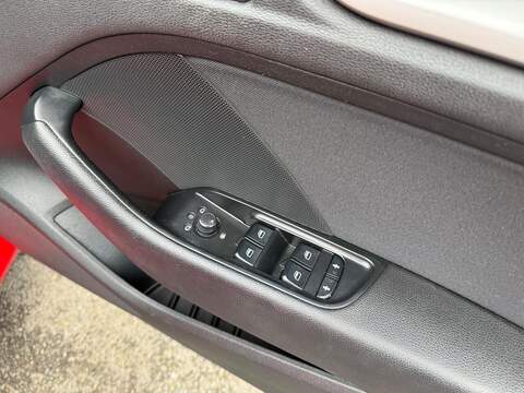 Audi A3 1.6 TDI SE Sportback 5dr Diesel Manual Euro 5 (s/s) (105 ps) - U488