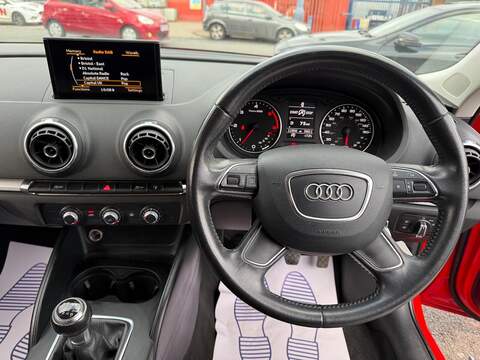 Audi A3 1.6 TDI SE Sportback 5dr Diesel Manual Euro 5 (s/s) (105 ps) - U488