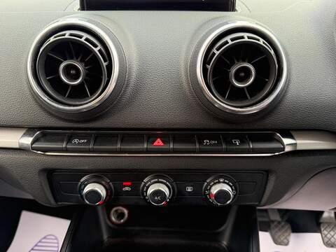 Audi A3 1.6 TDI SE Sportback 5dr Diesel Manual Euro 5 (s/s) (105 ps) - U488