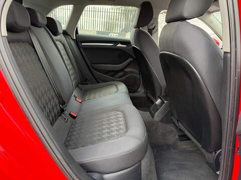 Audi A3 1.6 TDI SE Sportback 5dr Diesel Manual Euro 5 (s/s) (105 ps) - U488