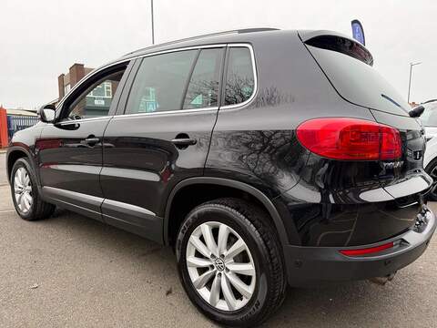 Volkswagen Tiguan 2.0 TDI BlueMotion Tech Match SUV 5dr Diesel Manual 4WD Euro 6 (s/s) (150 ps) - U489