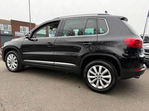 Volkswagen Tiguan 2.0 TDI BlueMotion Tech Match SUV 5dr Diesel Manual 4WD Euro 6 (s/s) (150 ps) - U489