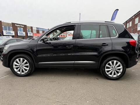 Volkswagen Tiguan 2.0 TDI BlueMotion Tech Match SUV 5dr Diesel Manual 4WD Euro 6 (s/s) (150 ps) - U489