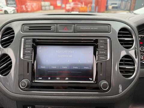 Volkswagen Tiguan 2.0 TDI BlueMotion Tech Match SUV 5dr Diesel Manual 4WD Euro 6 (s/s) (150 ps) - U489