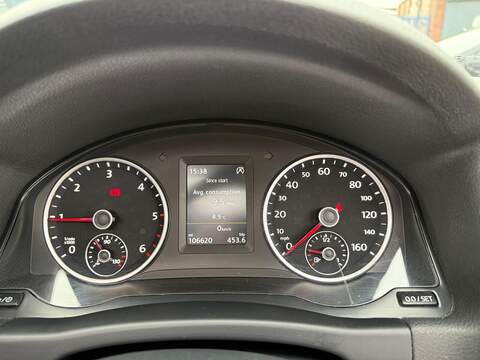 Volkswagen Tiguan 2.0 TDI BlueMotion Tech Match SUV 5dr Diesel Manual 4WD Euro 6 (s/s) (150 ps) - U489