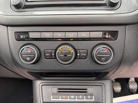 Volkswagen Tiguan 2.0 TDI BlueMotion Tech Match SUV 5dr Diesel Manual 4WD Euro 6 (s/s) (150 ps) - U489