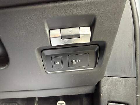 Land Rover Range Rover Evoque 2.0 D180 R-Dynamic SE SUV 5dr Diesel Auto 4WD Euro 6 (s/s) (180 ps) - U490