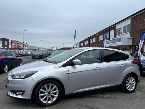 Ford Focus 1.5 TDCi Titanium Hatchback 5dr Diesel Manual Euro 6 (s/s) (120 ps) - U493