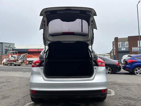 Ford Focus 1.5 TDCi Titanium Hatchback 5dr Diesel Manual Euro 6 (s/s) (120 ps) - U493