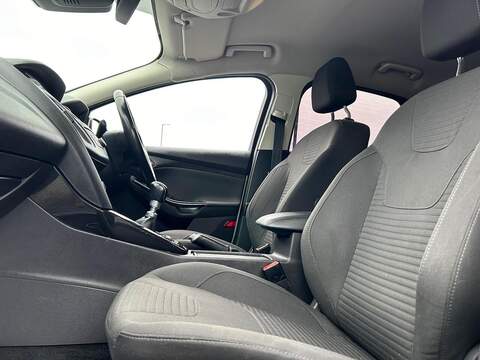 Ford Focus 1.5 TDCi Titanium Hatchback 5dr Diesel Manual Euro 6 (s/s) (120 ps) - U493