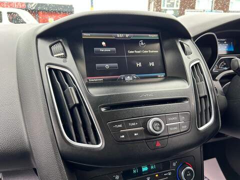 Ford Focus 1.5 TDCi Titanium Hatchback 5dr Diesel Manual Euro 6 (s/s) (120 ps) - U493