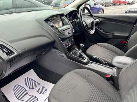 Ford Focus 1.5 TDCi Titanium Hatchback 5dr Diesel Manual Euro 6 (s/s) (120 ps) - U493