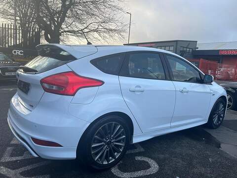 Ford Focus 1.0T EcoBoost ST-Line Hatchback 5dr Petrol Manual Euro 6 (s/s) (125 ps) - U494