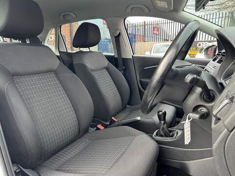 Volkswagen Polo 1.2 TSI BlueMotion Tech SE Hatchback 5dr Petrol Manual Euro 6 (s/s) (90 ps) - U496