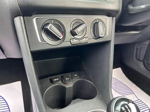 Volkswagen Polo 1.2 TSI BlueMotion Tech SE Hatchback 5dr Petrol Manual Euro 6 (s/s) (90 ps) - U496