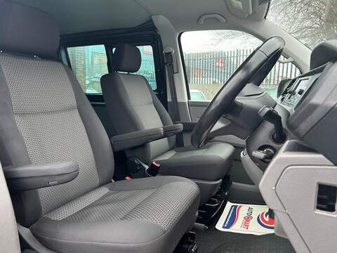 Volkswagen Transporter 2.0 BiTDI T32 Highline Kombi DSG 4Motion SWB Euro 6 (s/s) 5dr - U497