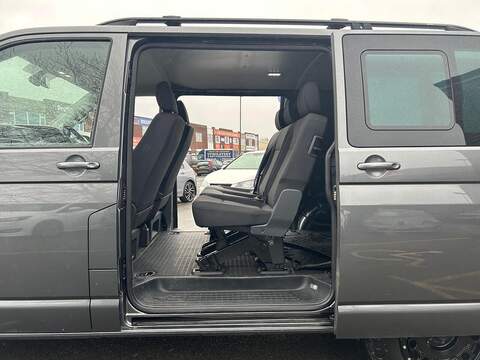 Volkswagen Transporter 2.0 BiTDI T32 Highline Kombi DSG 4Motion SWB Euro 6 (s/s) 5dr - U497